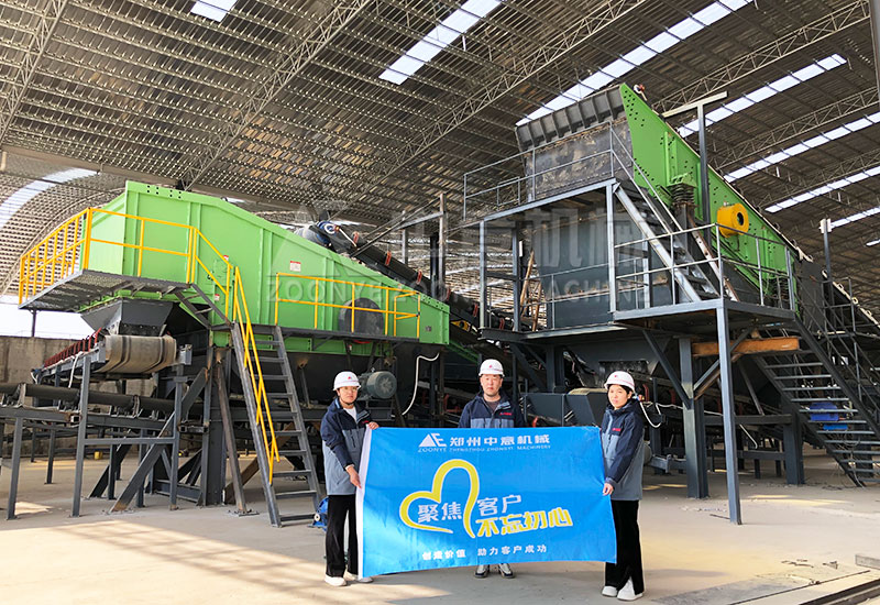 技術(shù)工程師現(xiàn)場(chǎng)合影留念