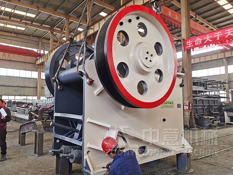 建筑垃圾破碎機(jī)工廠實(shí)拍圖片