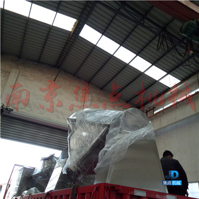方錐混合機(jī)和三維混合機(jī)發(fā)貨,藥廠專用
